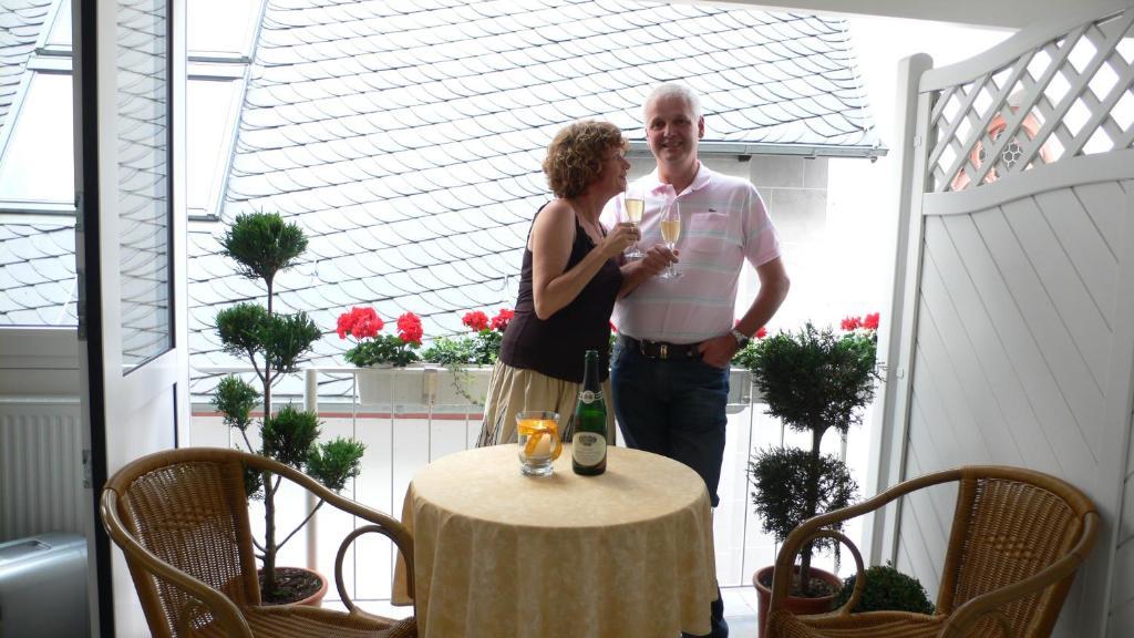 Hotel Binz Bernkastel-Kues Quarto foto